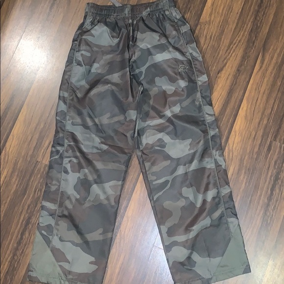 Lot of 4 camo pants - Picture 6 of 7